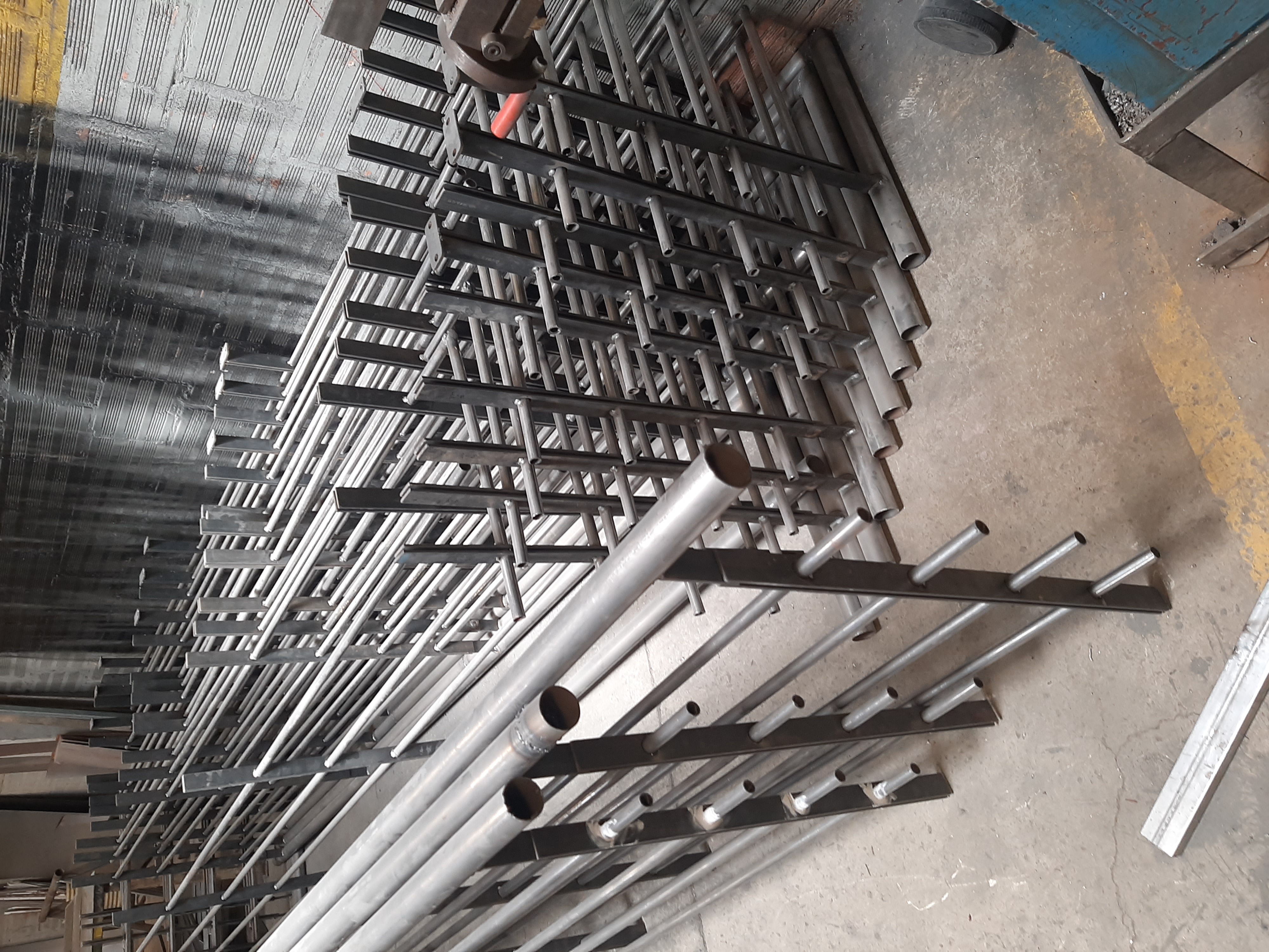Puertas metálicas de alto desempeño — proyecto 19