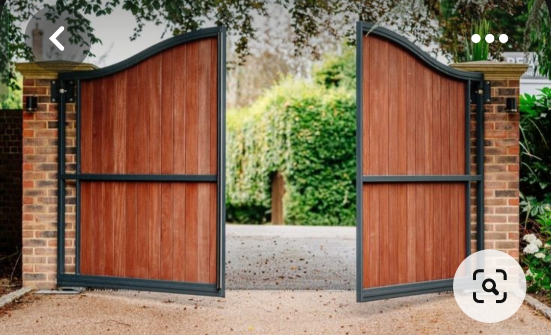 Puertas metálicas de alto desempeño — proyecto 26
